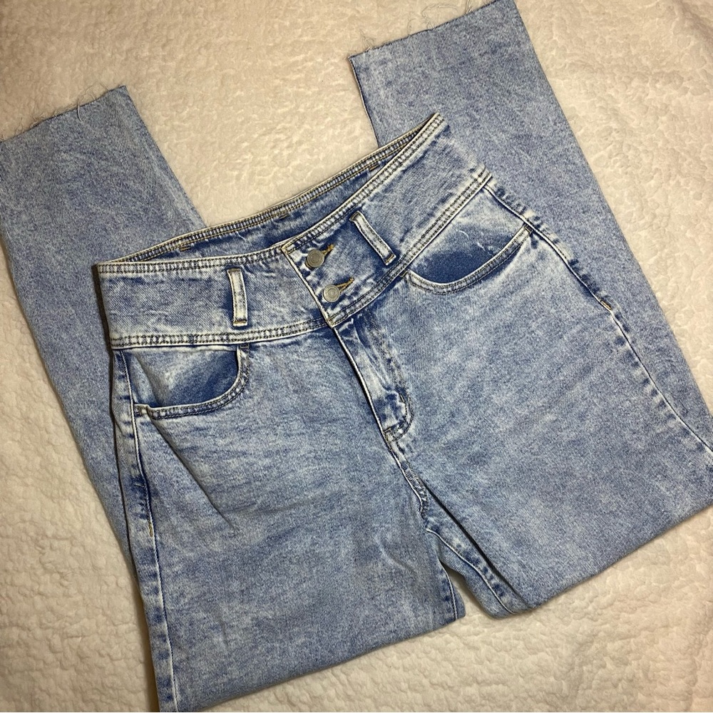 SO vintage stretch high rise mom jeans